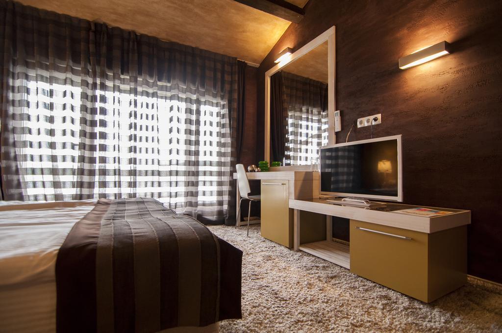 Aparthotel Seasons Glavatarski Han Glavatartsi Habitación foto